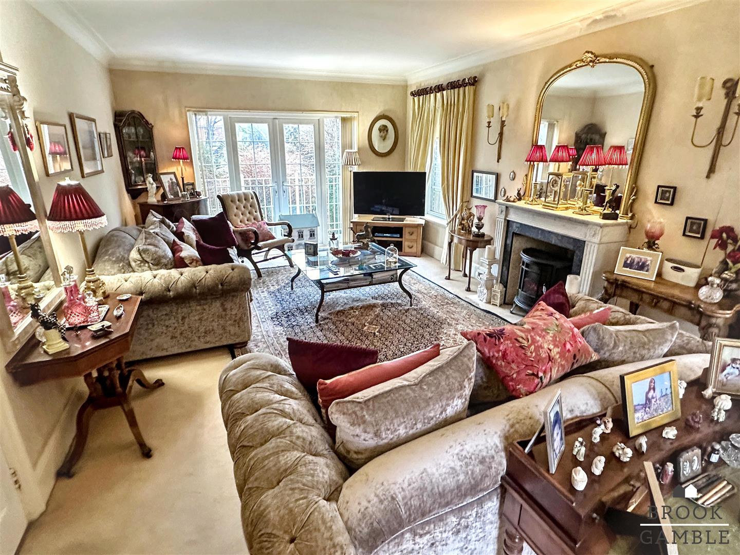 4 Bedroom House - Detached. Le Brun Road in Eastbourne, 9